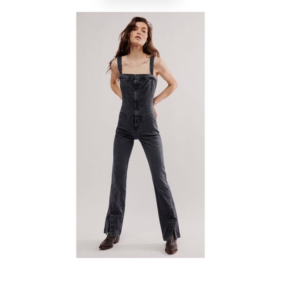 Free People Lucky Day One-Piece Jumpsuit Sz 8 Women Casual Boho Denim Black NEW - Picture 1 of 10